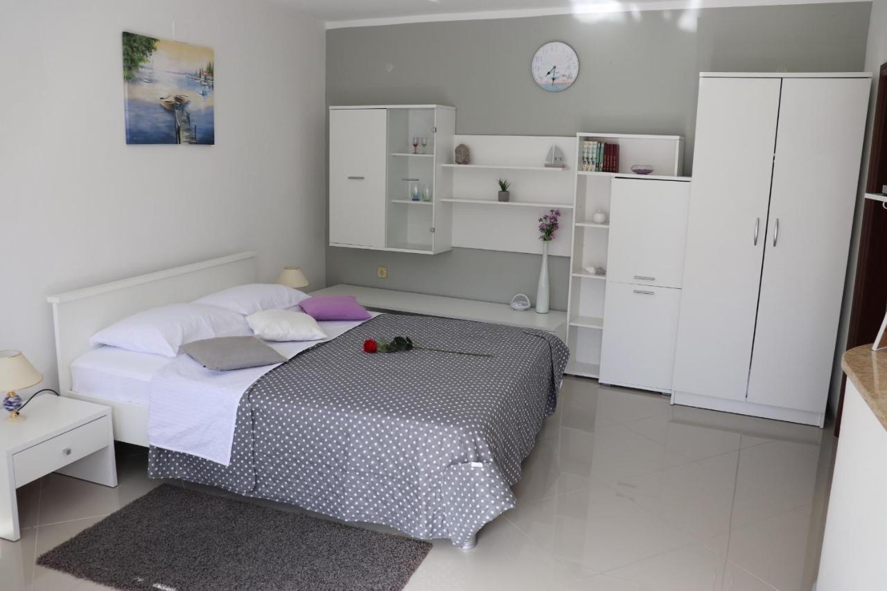 An Amazing Studio Apartment Premantura Zewnętrze zdjęcie